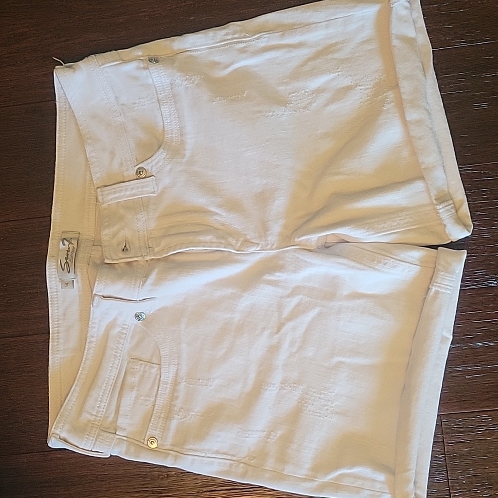 Seven 7 Shorts